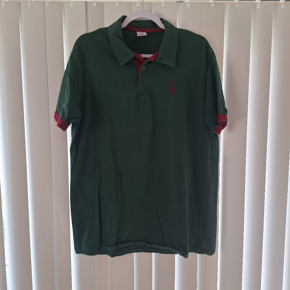 Model Solid Green Polo Shirt